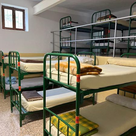 نزل سان مارتين ديل كامينوفي Albergue Municipal المظهر الخارجي الصورة